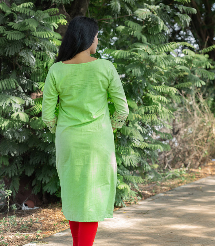 Medium Light Green Printed Cotton Kurti at Rs 250/piece in Surat | ID:  26929894833