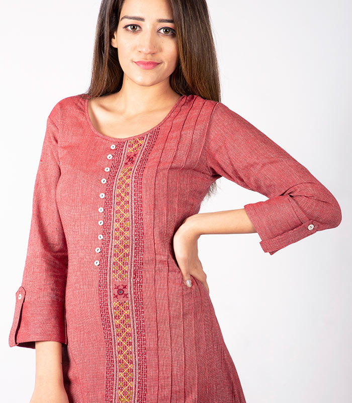 Buy online Bright Red Kantha Stitched Kurti from Kurta Kurtis for Women by  Vintage Earth for ₹1599 at 0% off | 2024 Limeroad.com