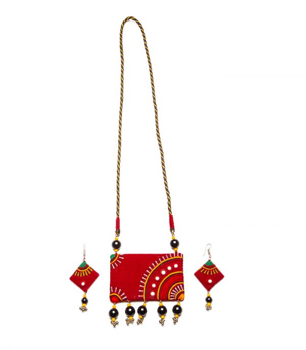 Maroon Ethnic Necklace