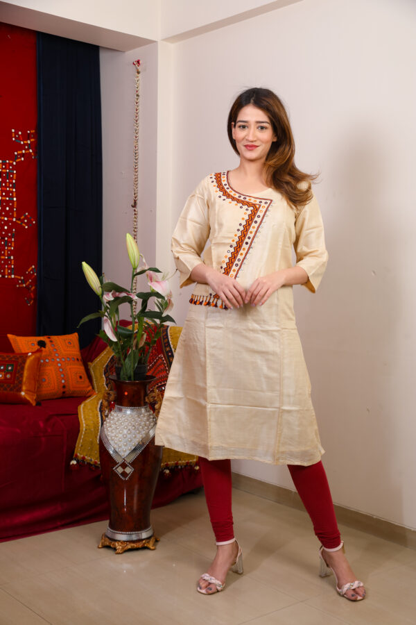 handcrafted banjara (GORMAATI) handloom cotton kurti with mirror & gor embroidery