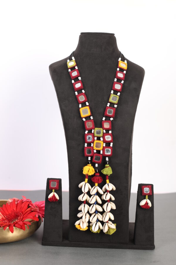 handcrafted Traditional Gormaati mirror necklace with shell tassels set